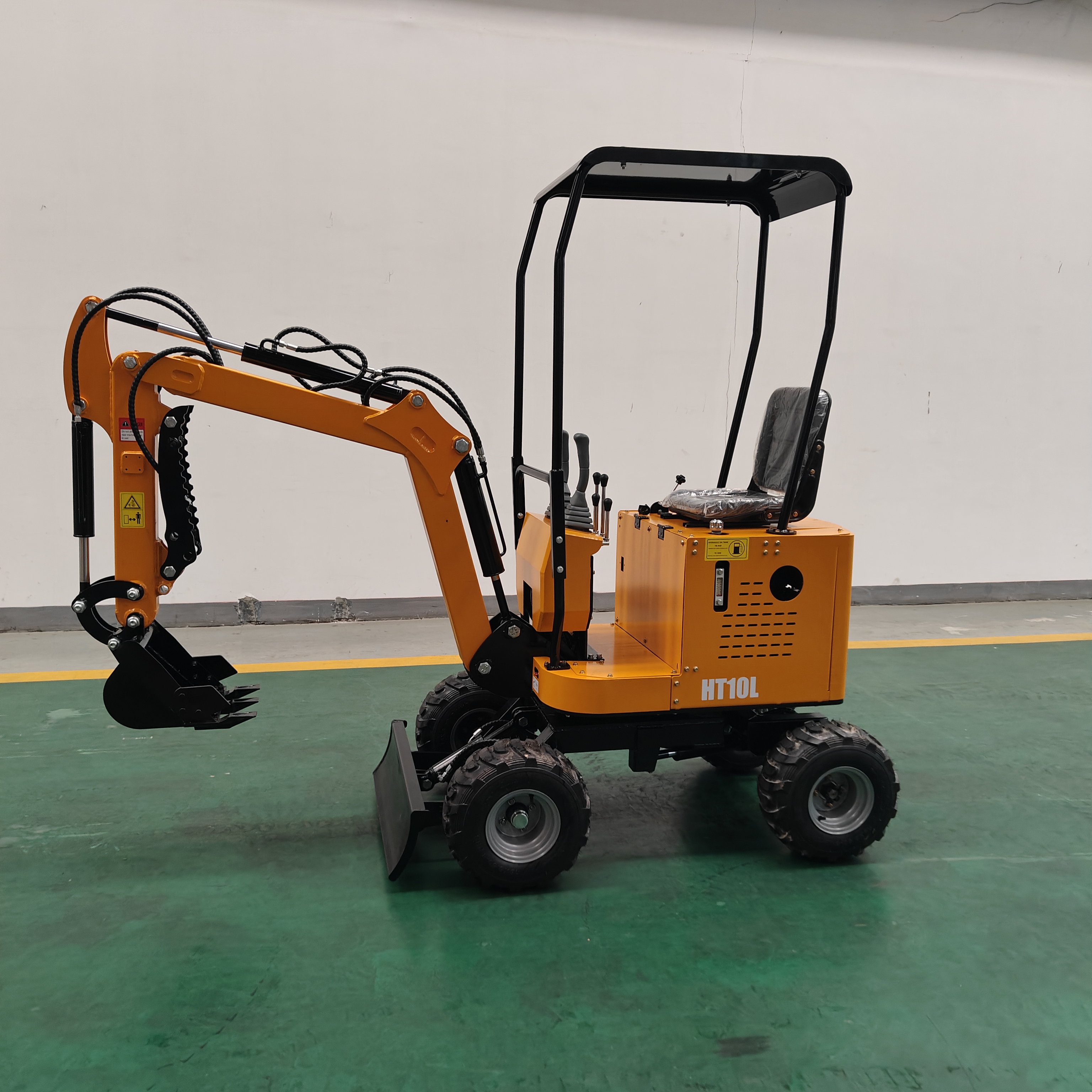 Колёсный мини-экскаватор HT10L 3