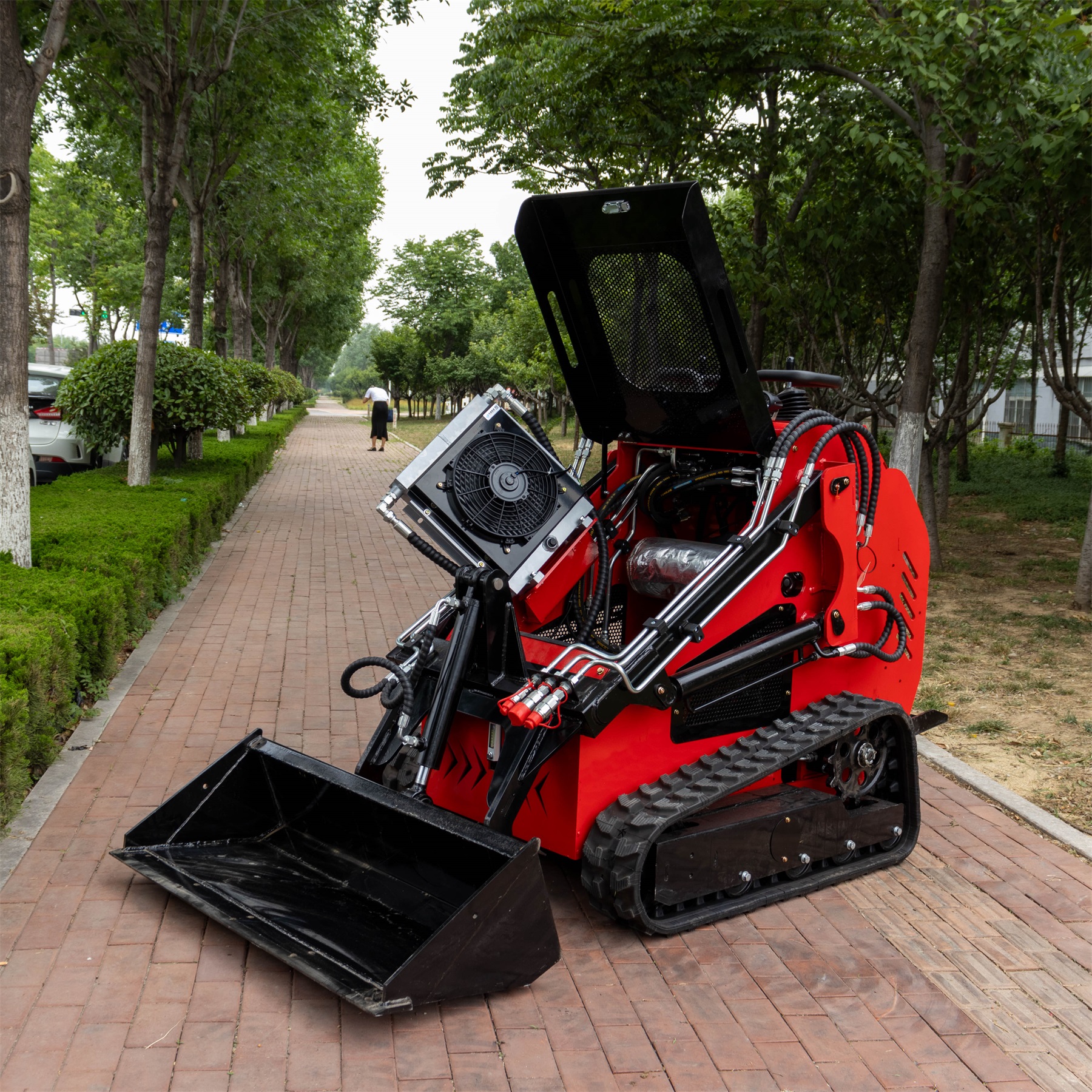 Гусеничный мини-погрузчик HT382T 5