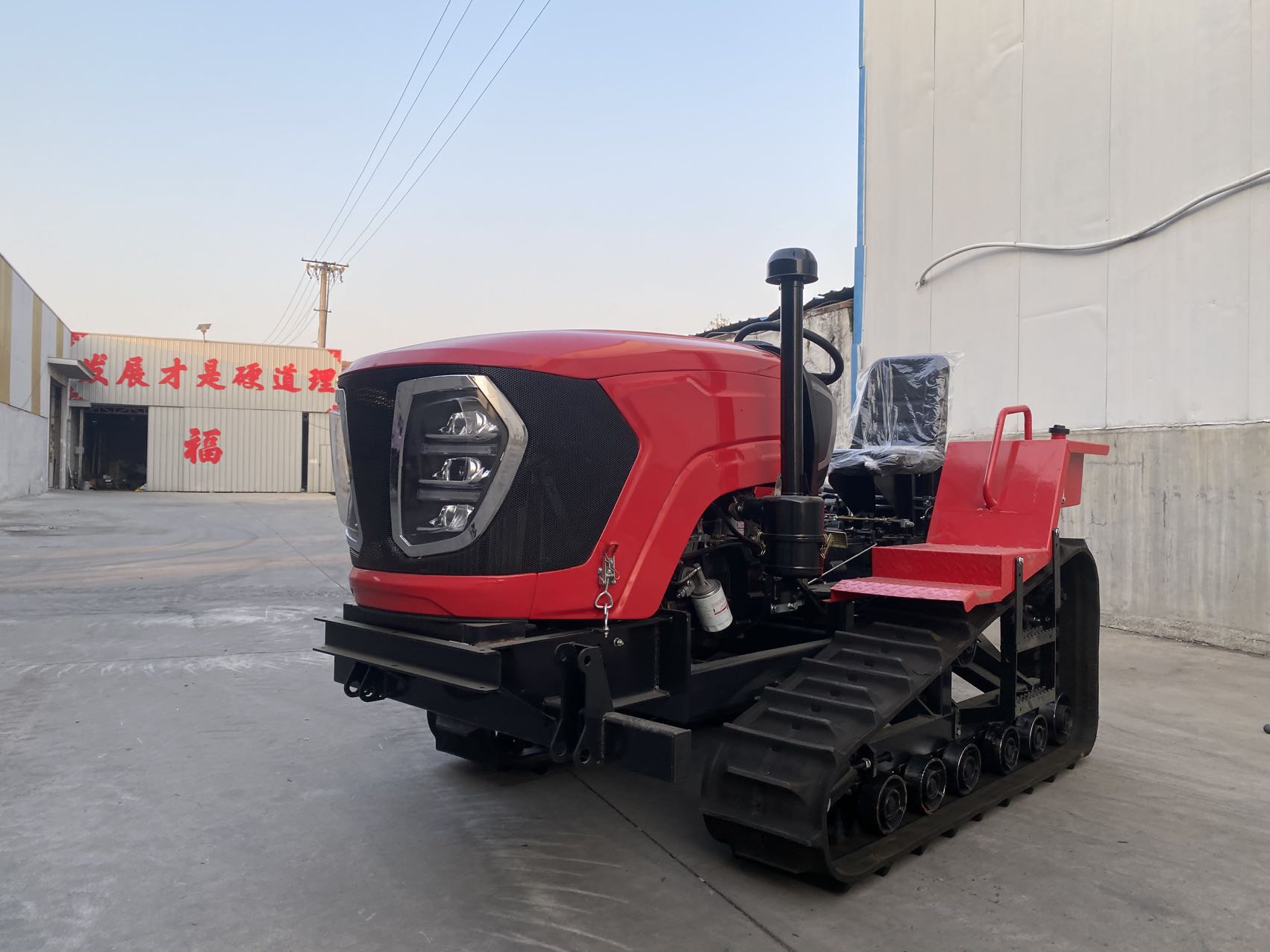 Гусеничная сельскохозяйственная машина JIA'S 80-100 л.с. 7